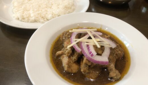 中毒性のある丸鶏カレー熊本市南区「ヨダレカレー」