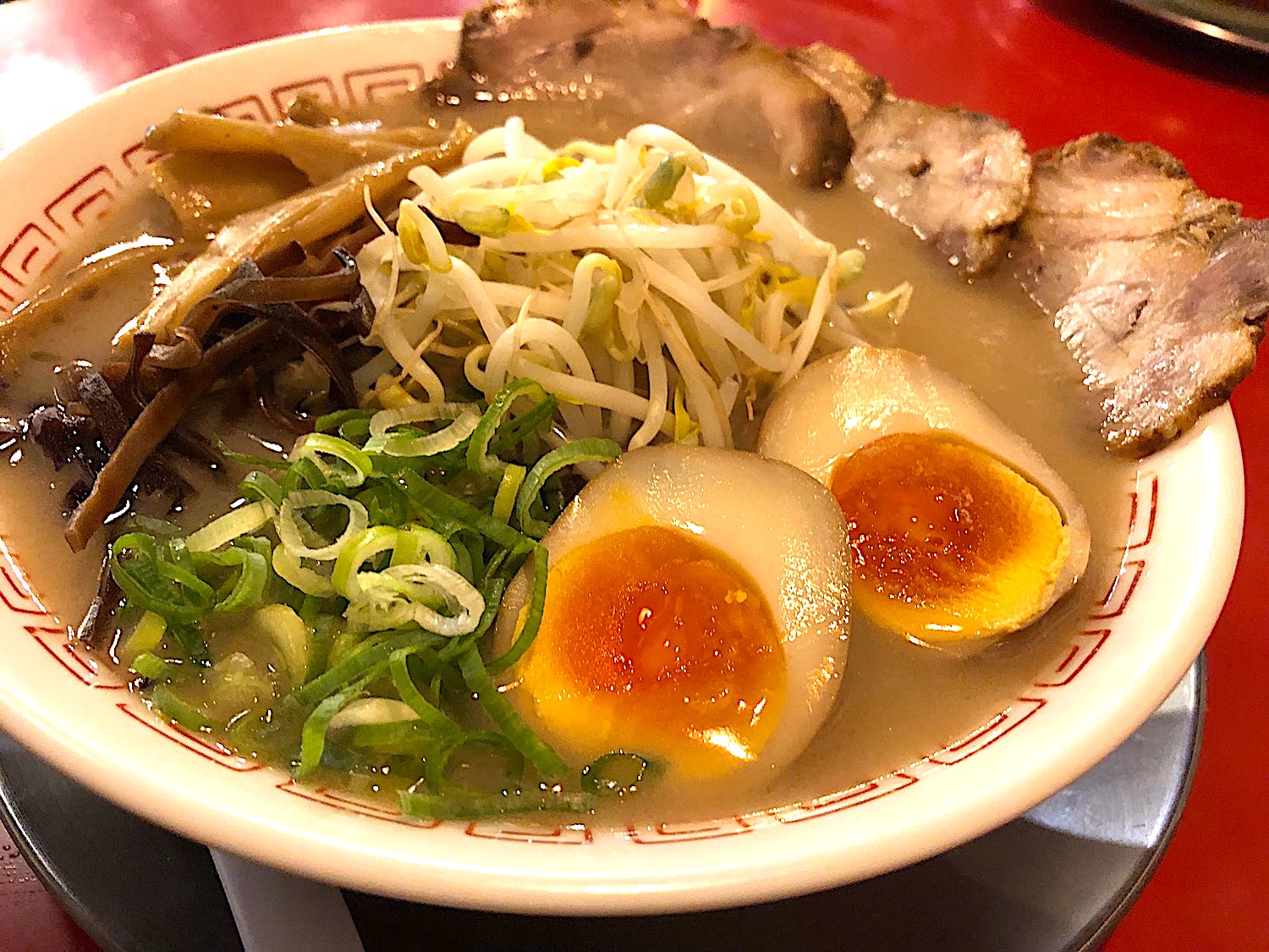 ラーメン赤組